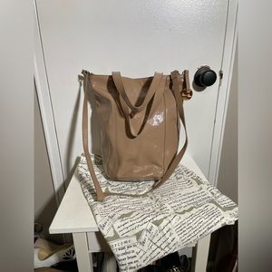 BARR & BARR NY Patent Leather Bucket W/Crossbody Strap